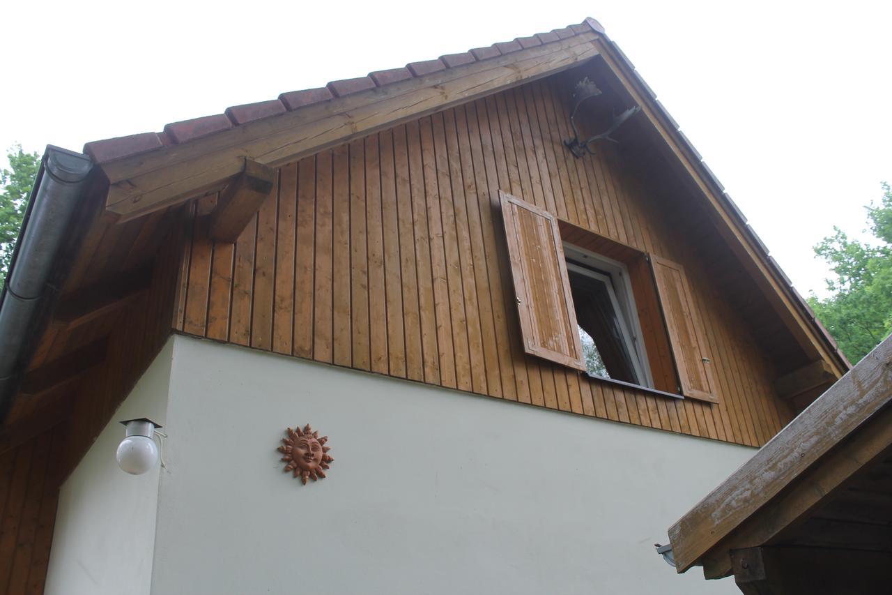Holiday House Krkavec Veseli nad Luznici Exterior photo